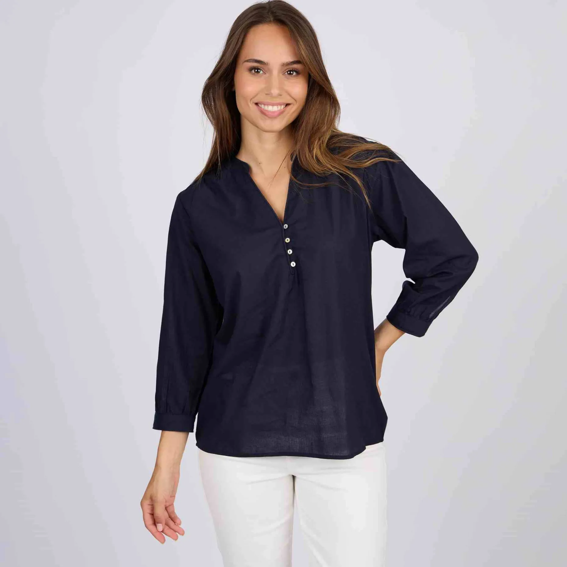 Femme Mise Au Green Blouse à rayures ton sur ton bleu marine