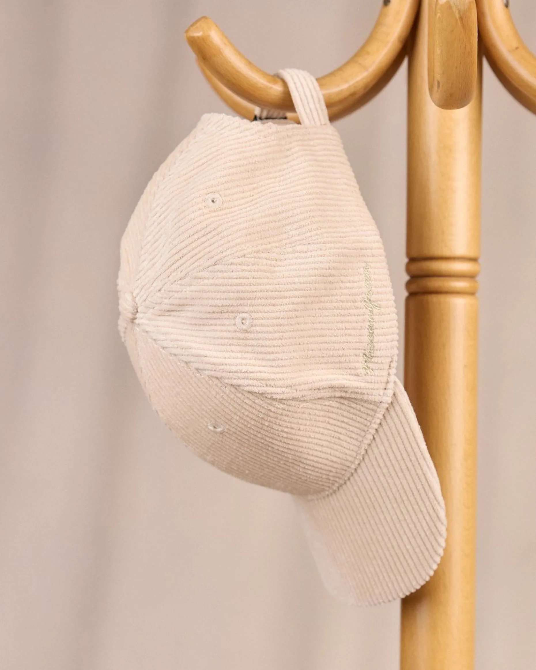 Femme Mise Au Green Casquette Candis