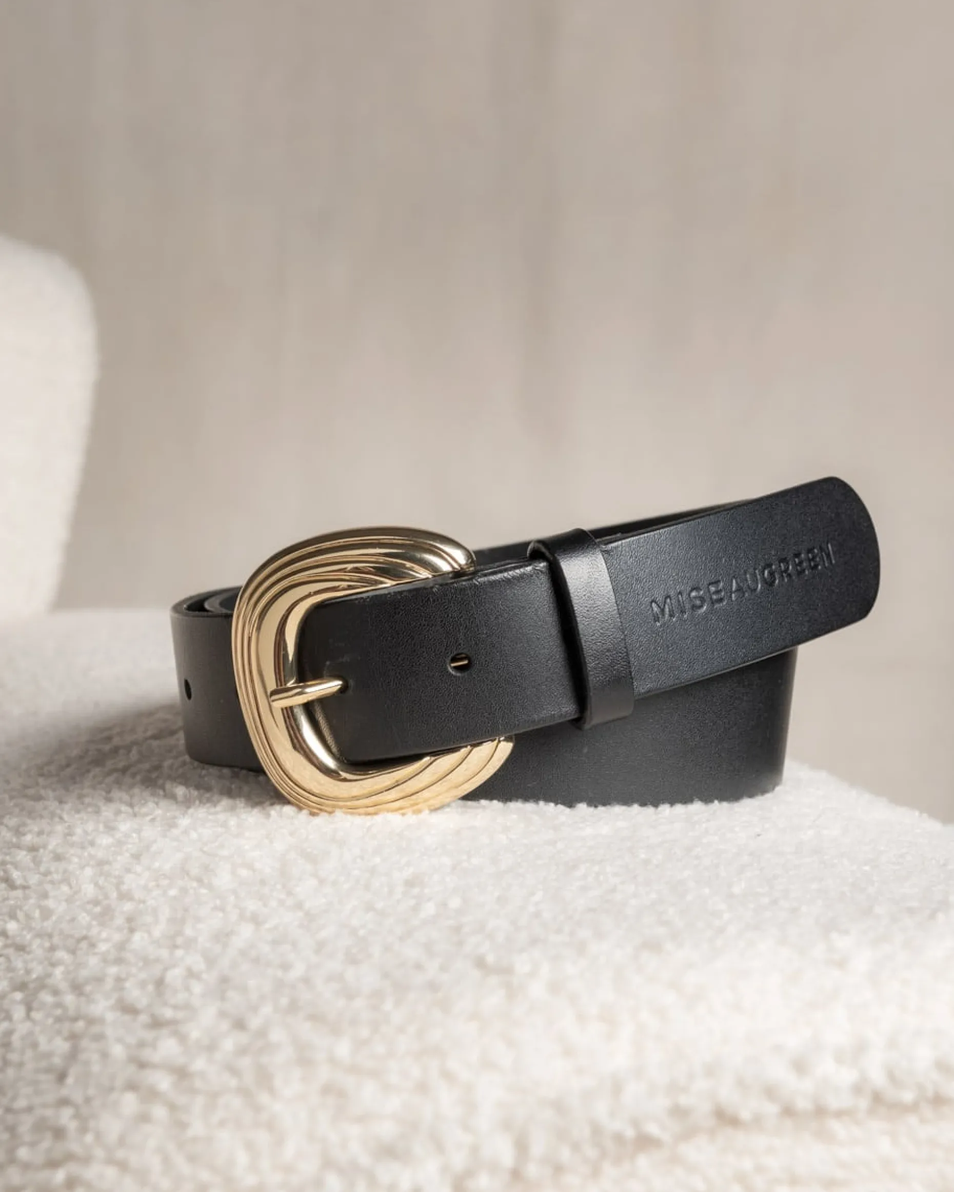 Femme Mise Au Green Ceinture signature avec boucle travaillée