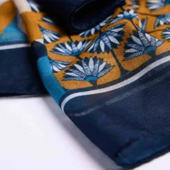 Femme Mise Au Green Chèche Cammie