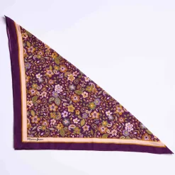 Femme Mise Au Green Foulard Cathie