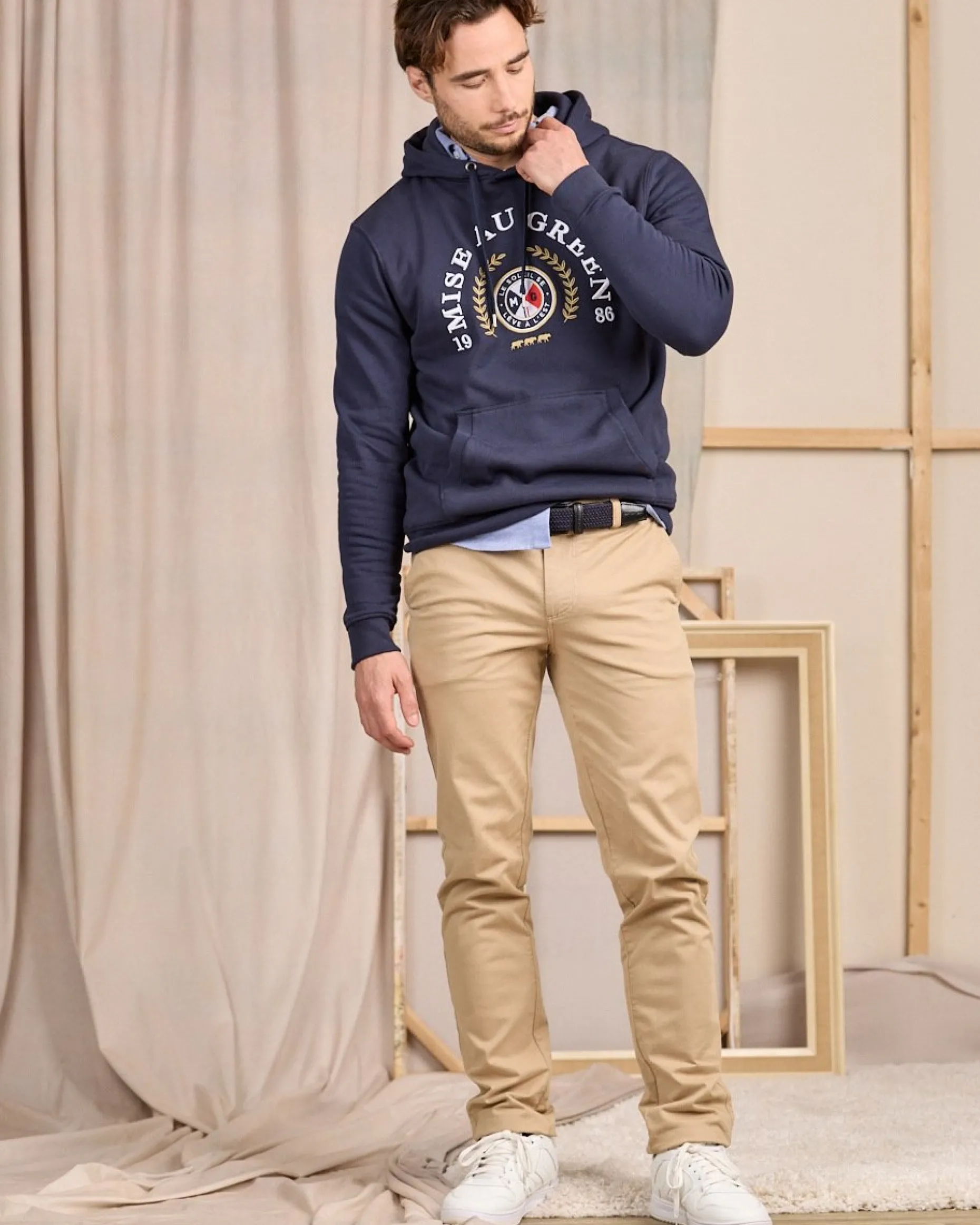 Homme Mise Au Green Hoodie blason bleu marine