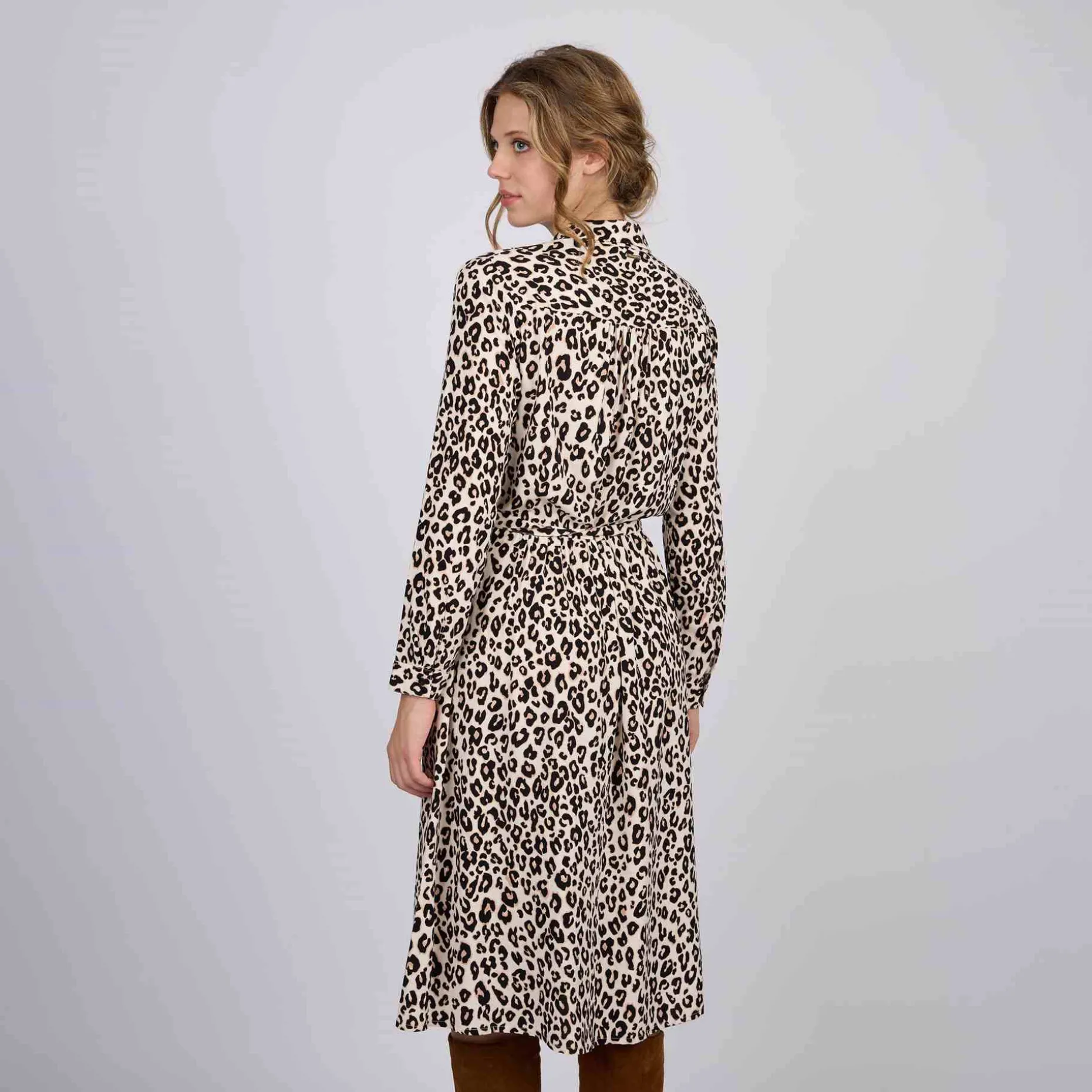 Femme Mise Au Green Robe léopard